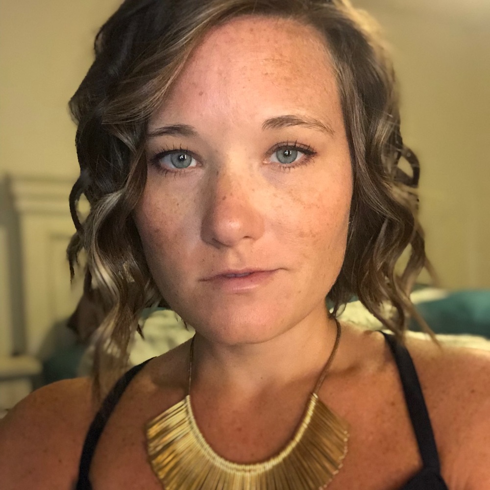 Meet your Posher, Jennifer
